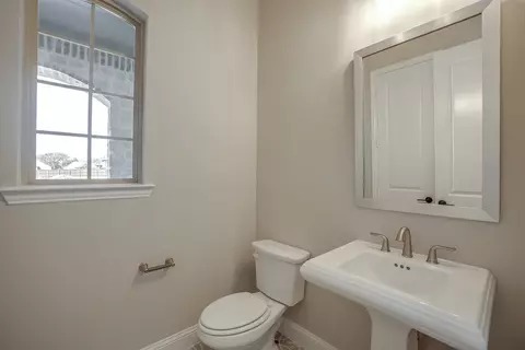 Bath - 910 Shooting Star Dr, Prosper, TX 75078 photo 4 of 15