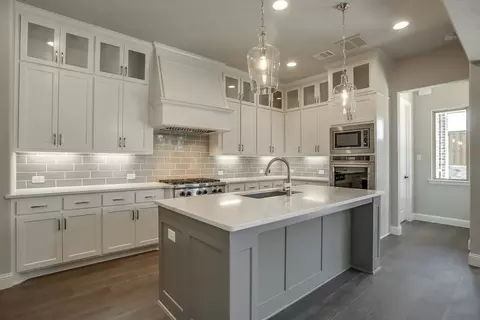 Kitchen - 910 Shooting Star Dr, Prosper, TX 75078 photo 2 of 11
