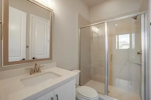 Bath - 910 Shooting Star Dr, Prosper, TX 75078 photo 5 of 15