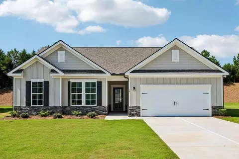 Exterior - 239 Cochin Dr, Statham, GA 30666 photo 5 of 11