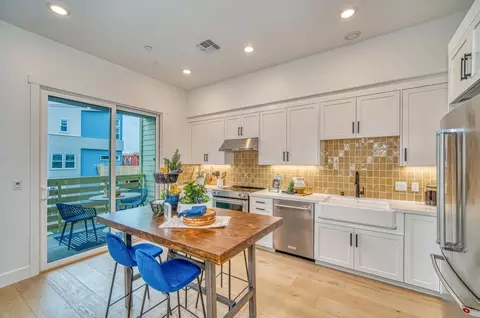 Kitchen - 29212 Mission Blvd, Hayward, CA 94544 photo 1 of 3