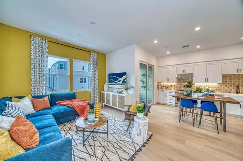 Living - 29212 Mission Blvd, Hayward, CA 94544 photo 2 of 3