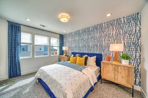 Bedroom - 29212 Mission Blvd, Hayward, CA 94544 photo 2 of 4