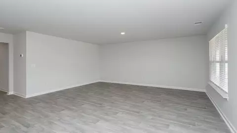Living - 760 Twinstead Rd SW, Supply, NC 28462 photo 2 of 6