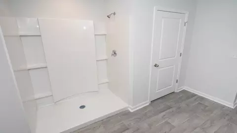 Bath - 760 Twinstead Rd SW, Supply, NC 28462 photo 5 of 5