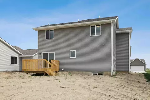 Exterior - White Oak Ln, Granger, IA 50109 photo 3 of 3