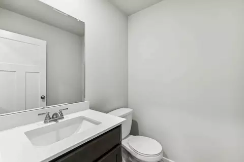 Bath - White Oak Ln, Granger, IA 50109 photo 1 of 3