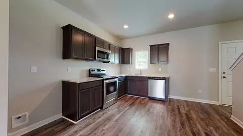 79 Sunshine Ln W, Lincoln, AL 35096