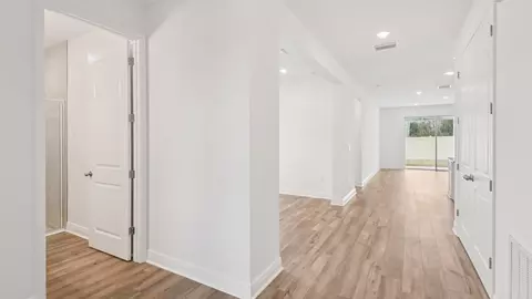 Entry Way - 2214 Elegant Mnr Cir, Edgewater, FL 32141 photo 3 of 3