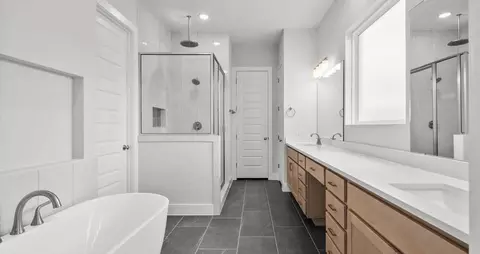Bath - 470 Falling River Run, Kyle, TX 78640 photo 1 of 1