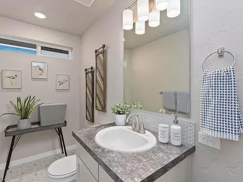 Bath - 1919 Cashel St, Middleton, ID 83644 photo 5 of 8