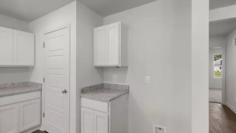 Entry Way - 252 Raulston Dr, Byram, MS 39272 photo 2 of 7