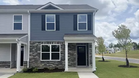 283 Rusling Leaf Dr, Fuquay Varina, NC 27526