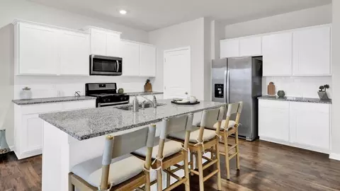Kitchen - 8009 Haley Springs Ln, Corryton, TN 37721 photo 2 of 5