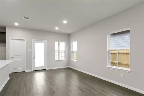 Living - 283 Tailwind Dr, Kyle, TX 78640 photo 2 of 11