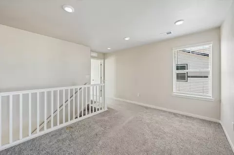 Entry Way - 22896 E 47th Pl, Aurora, CO 80019 photo 5 of 17