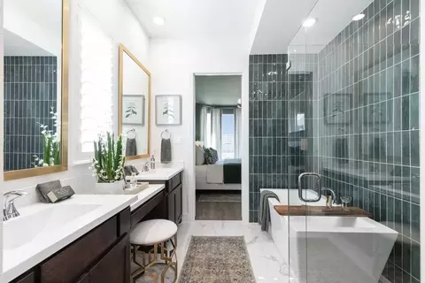 Bath - 2213 Pinner Ct, Celina, TX 75009 photo 3 of 4