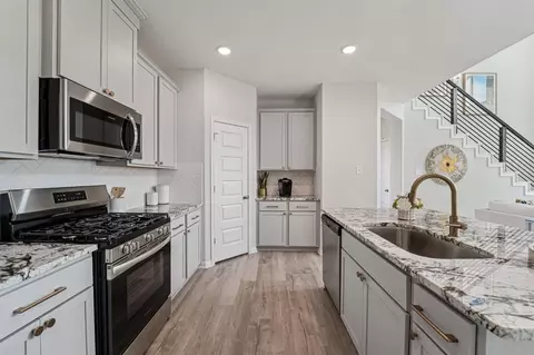 Kitchen - 15949 Cy Young Ct, Splendora, TX 77372 photo 3 of 6