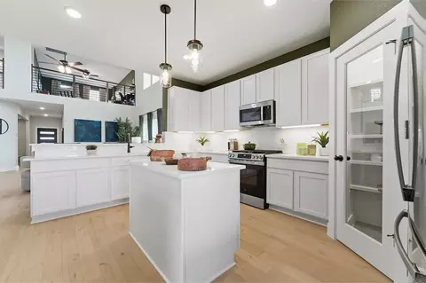 Kitchen - 173 Verdin Ave, Kyle, TX 78640 photo 6 of 7