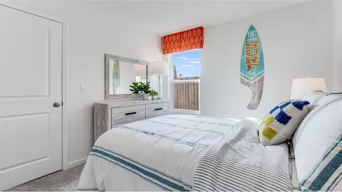 Bedroom - 5341 Azimuth Way, Milton, FL 32583 photo 6 of 7