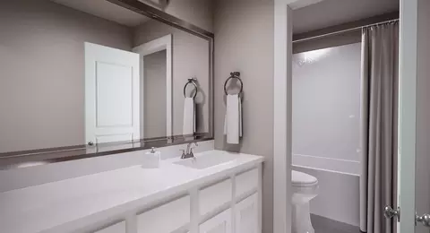 Bath - 2410 Cascade Ct, Midlothian, TX 76065 photo 2 of 3