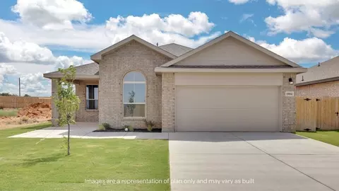 621 NW Avenue R, Andrews, TX 79714