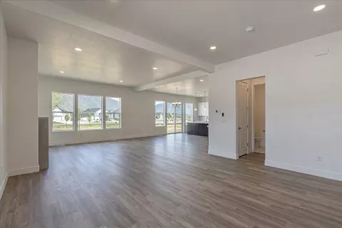 Living - 2451 W Aurora Ave, Mapleton, UT 84664 photo 4 of 9