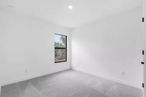 Bedroom - 808 Gen D Macarthur Ave, Labelle, FL 33935 photo 2 of 3