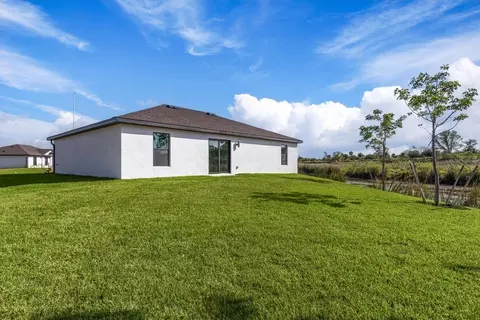 Exterior - 808 Gen D Macarthur Ave, Labelle, FL 33935 photo 6 of 15