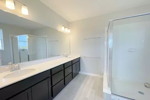 Bath - 1429 Hyde St, Saint Cloud, FL 34771 photo 1 of 2