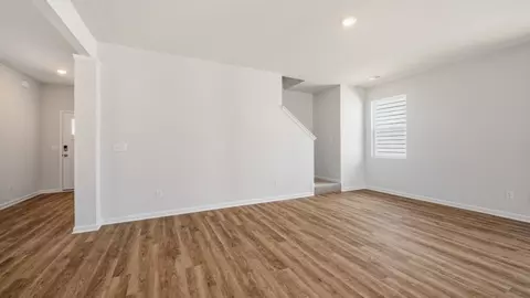 Living - 11809 Conrad Cir, Hampton, GA 30228 photo 2 of 6