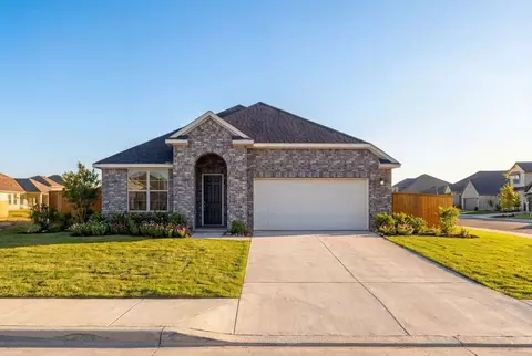 201 Harlingen Dr, Magnolia, TX 77354
