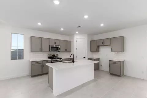 30160 W Palo Brea Way, Buckeye, AZ 85396