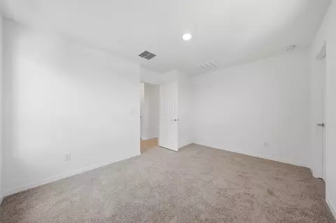 Bedroom - 8060 W Berkeley Rd, Phoenix, AZ 85035 photo 2 of 4
