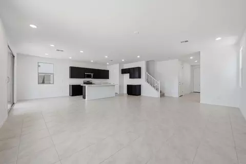 Living - 8060 W Berkeley Rd, Phoenix, AZ 85035 photo 1 of 4