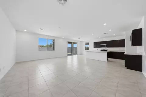 Living - 8060 W Berkeley Rd, Phoenix, AZ 85035 photo 1 of 2