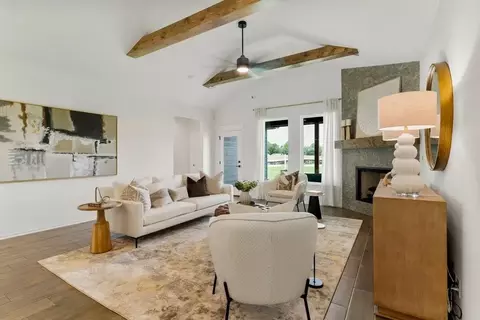Living - 8400 E Galveston St, Broken Arrow, OK 74014 photo 3 of 3
