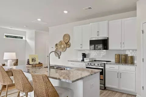 Kitchen - 3020 Emberly Dr, Roebuck, SC 29376 photo 3 of 11