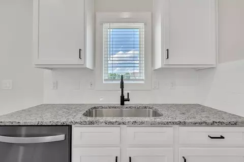 Kitchen - 128 Boone Docks Dr, Broadway, NC 27505 photo 4 of 8