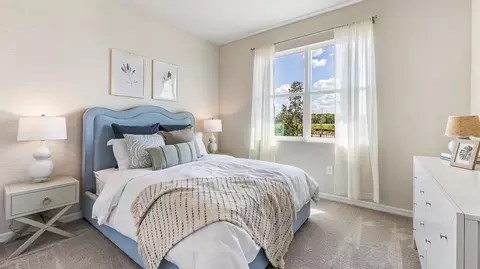 Bedroom - 10422 Charlotte Dr, Parrish, FL 34219 photo 2 of 5