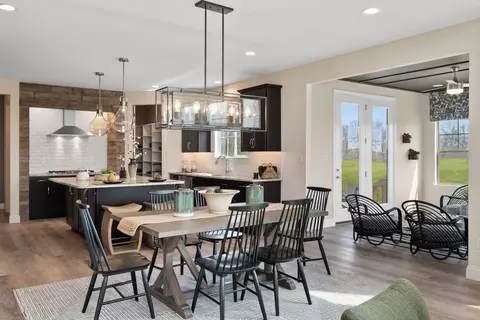 Dining - Cambrium Ct., Wentzville, MO 63385 photo 3 of 3