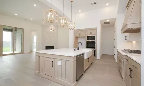 Kitchen - 325 Vale Run, Kyle, TX 78640 photo 5 of 5