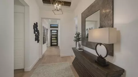 Entry Way - 324 Vale Run, Kyle, TX 78640 photo 3 of 3