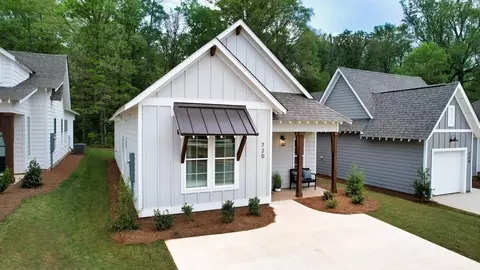 Exterior - 100 Firefly Ln, Opelika, AL photo 3 of 6