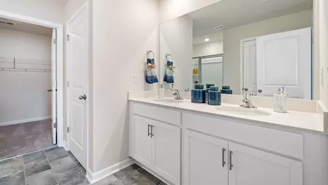 Bath - 1312 Williamston Rd, Anderson, SC 29621 photo 6 of 7