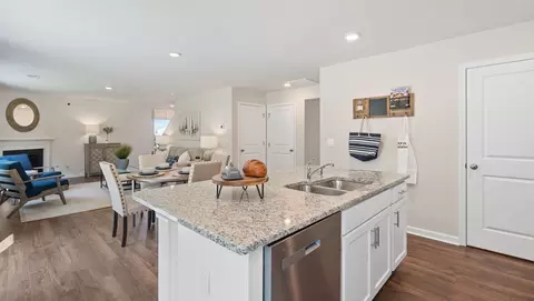 Kitchen - 1312 Williamston Rd, Anderson, SC 29621 photo 3 of 5