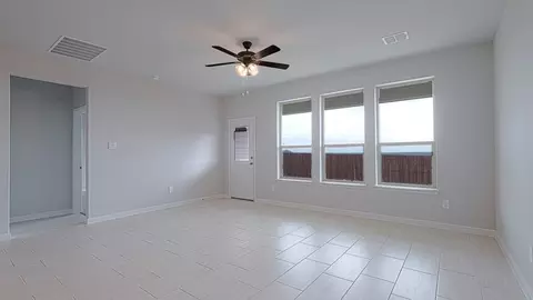 Living - 136 Springhill North Rd, Boyd, TX 76023 photo 5 of 10
