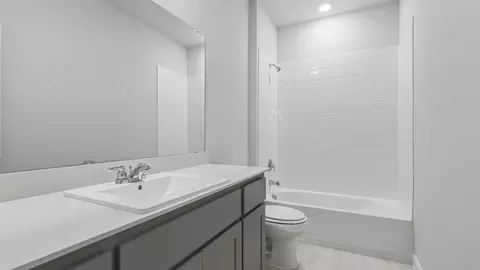 Bath - 136 Springhill North Rd, Boyd, TX 76023 photo 4 of 6