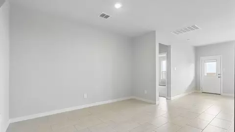 Living - 136 Springhill North Rd, Boyd, TX 76023 photo 4 of 10