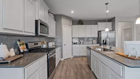 Kitchen - 15044 Elite Dr, Aledo, TX 76008 photo 7 of 18